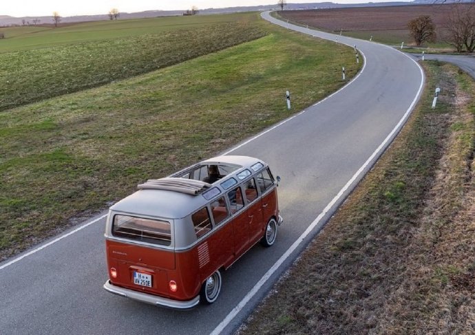  Volkswagen e-Bulli Concept 2020款