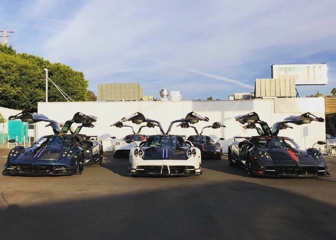 高清汽车美图：帕加尼超级霸气的秀场