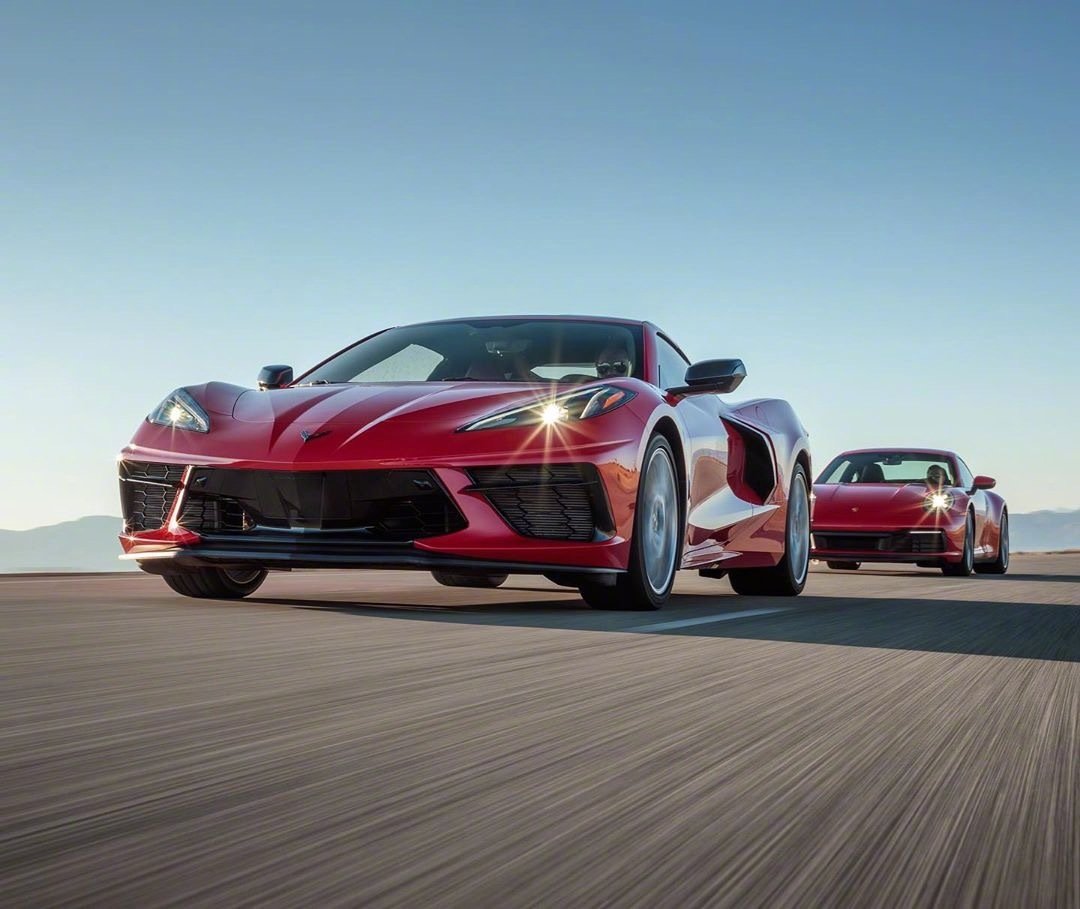 保时捷VS克尔维特，如果条件允许你会选择谁？