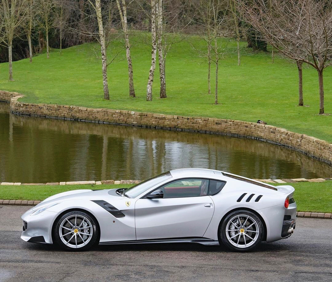 Ferrari F12 tdf,太帅了，可惜还没见过……