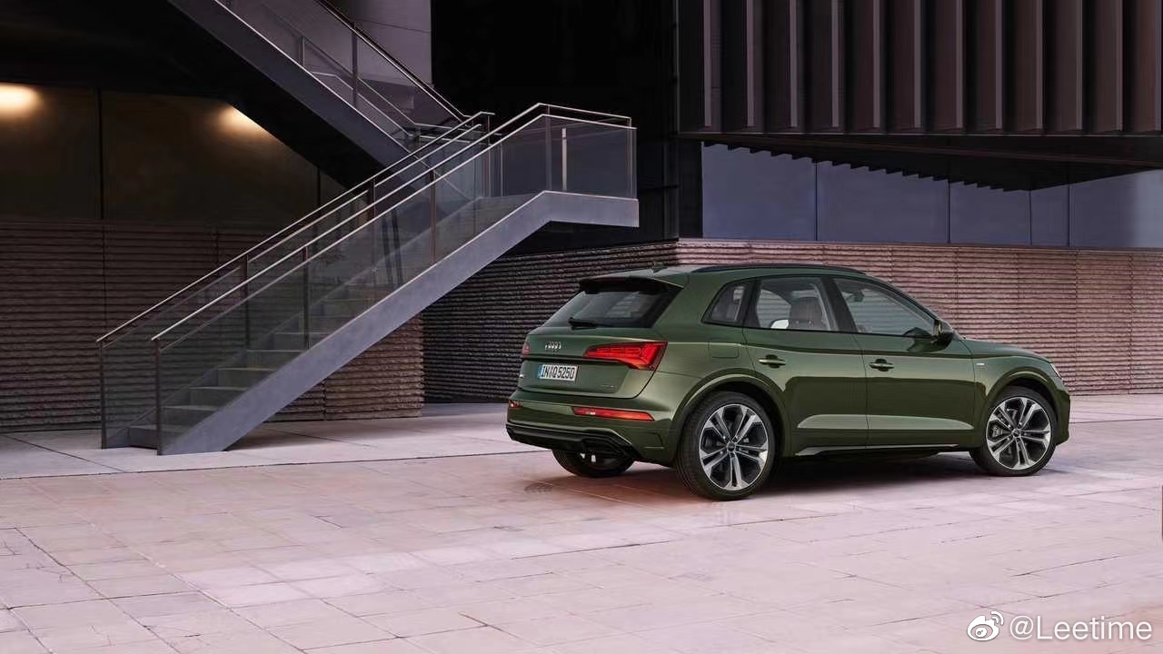 2021 Audi Q5 （PA）S-Line  OLED尾灯多种形态。