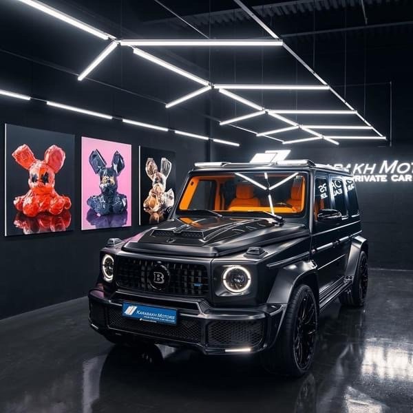 好看的汽车图片：万圣节配色BRABUS G700