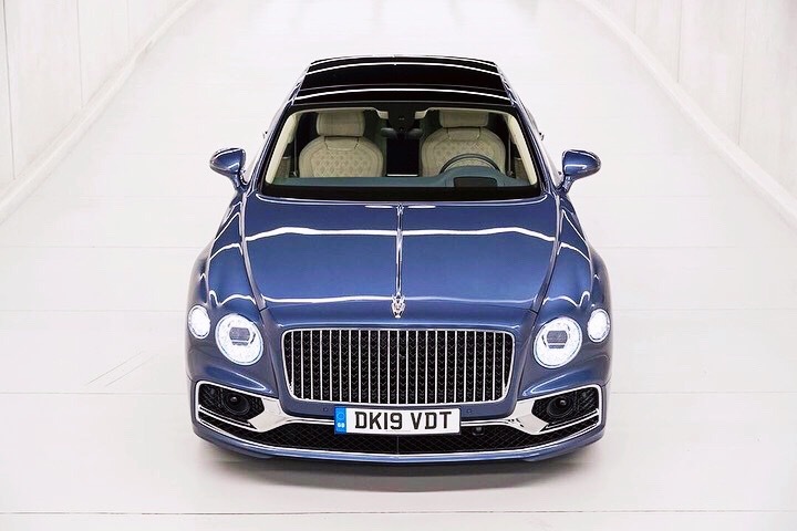Bentley Flying Spur,换代后，年轻化了