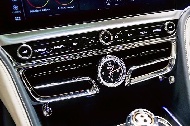 Bentley Flying Spur,换代后，年轻化了