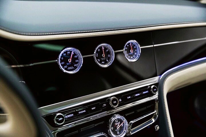 Bentley Flying Spur,换代后，年轻化了