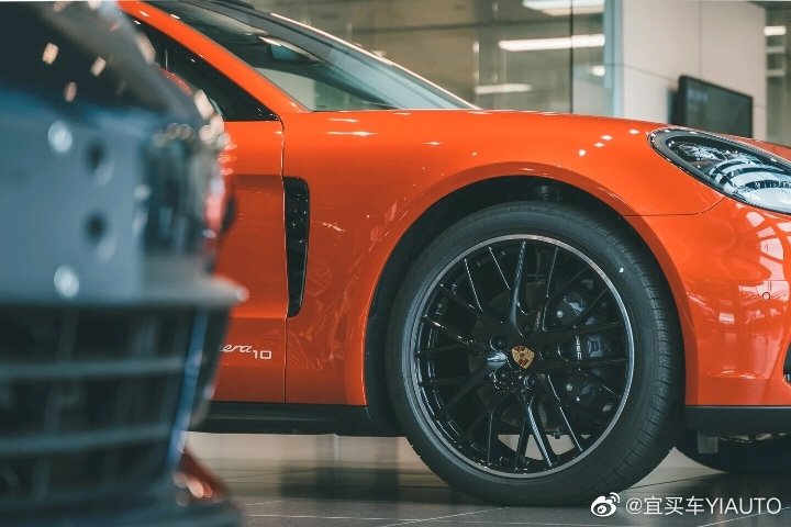 10周年特别版帕拉梅拉 Panamera  橙色实在拉风