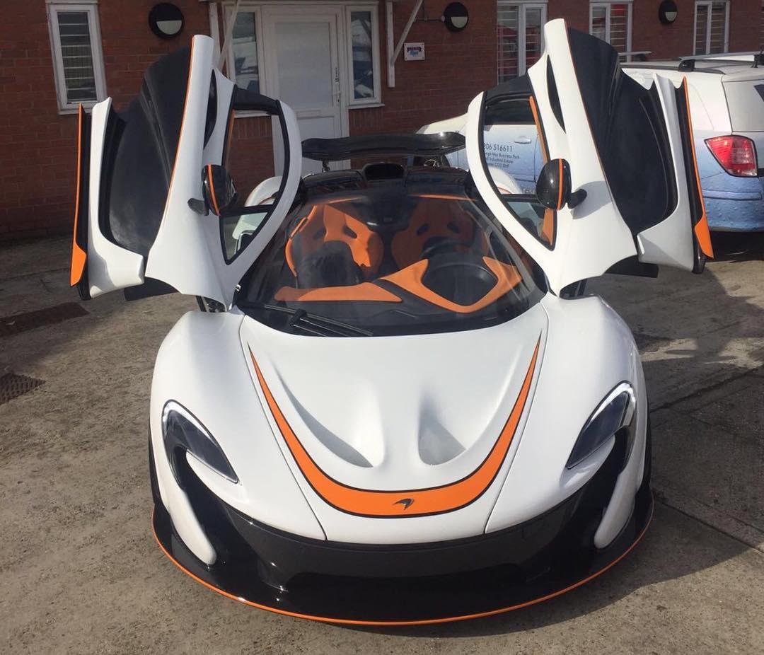 迈凯伦P1 + 保时捷918 Spyder + 布加迪Veyron