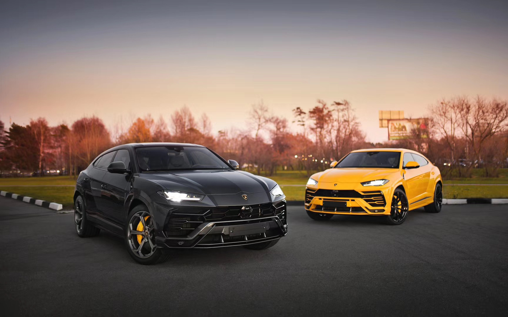 晨曦下的Lamborghini Urus。美的令人窒息。