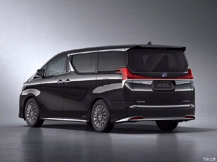精美汽车图集：自带强大气场 雷克萨斯LM