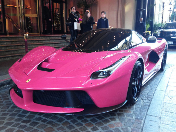 骚粉色 法拉利Laferrari  太美啦