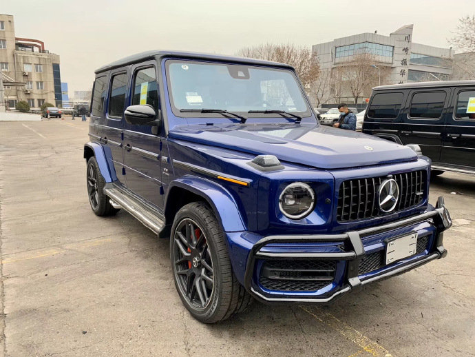 奔驰G63都说这个车适合在城市里面开G500才适合拿去越野。