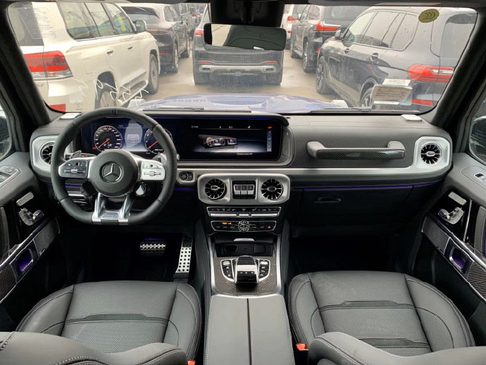 奔驰G63都说这个车适合在城市里面开G500才适合拿去越野。