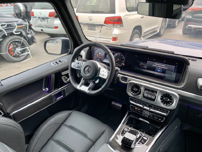 奔驰G63都说这个车适合在城市里面开G500才适合拿去越野。