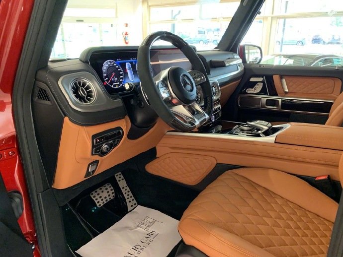 红色的巴博斯大G，罕见得很！