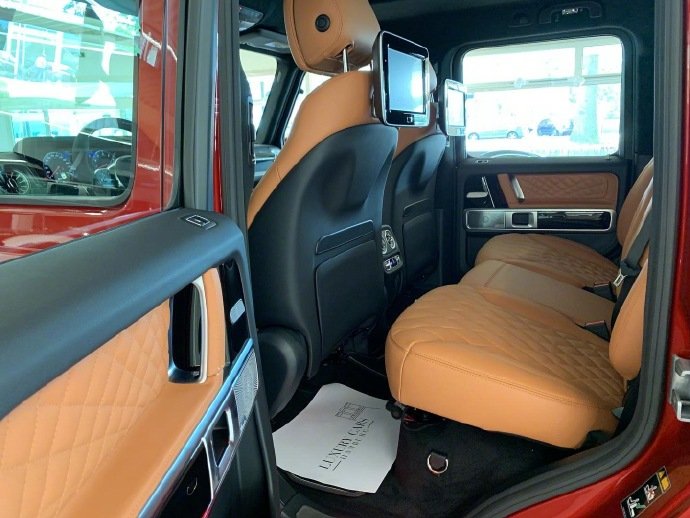 红色的巴博斯大G，罕见得很！