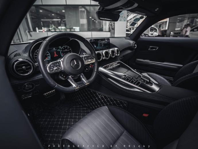 AMG GT：实车真的太漂亮了！