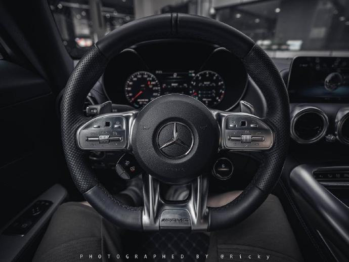 AMG GT：实车真的太漂亮了！