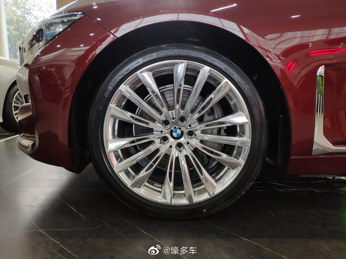 宝马 740Li xDrive 华彩定制限量版