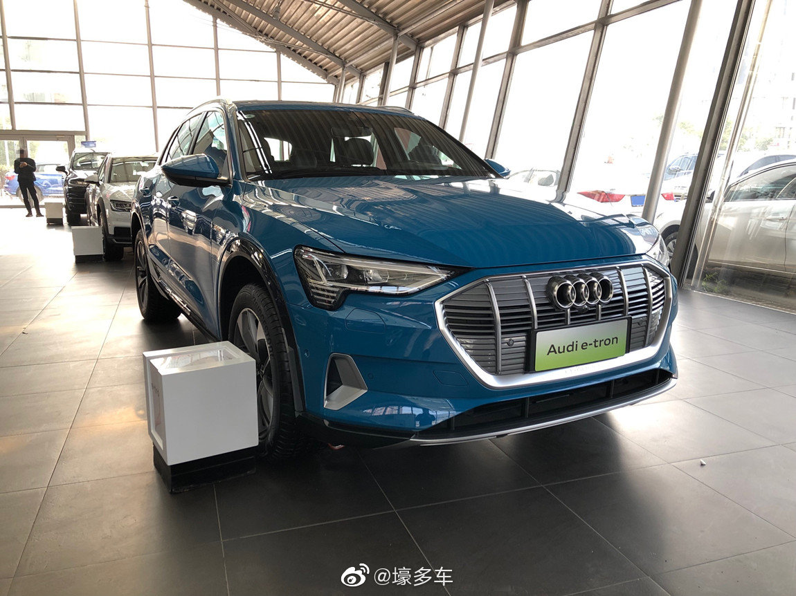 精美汽车图集：奥迪 E-TRON 全球限量版