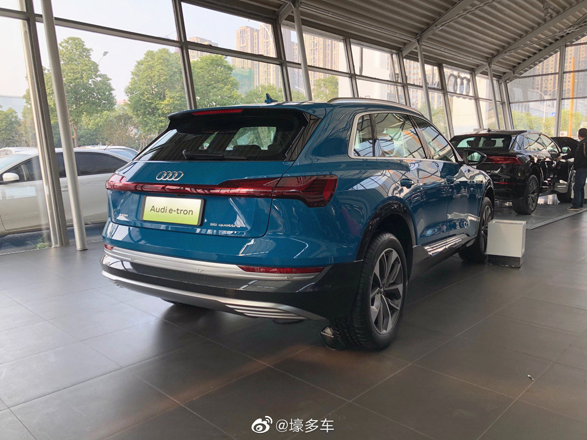 精美汽车图集：奥迪 E-TRON 全球限量版