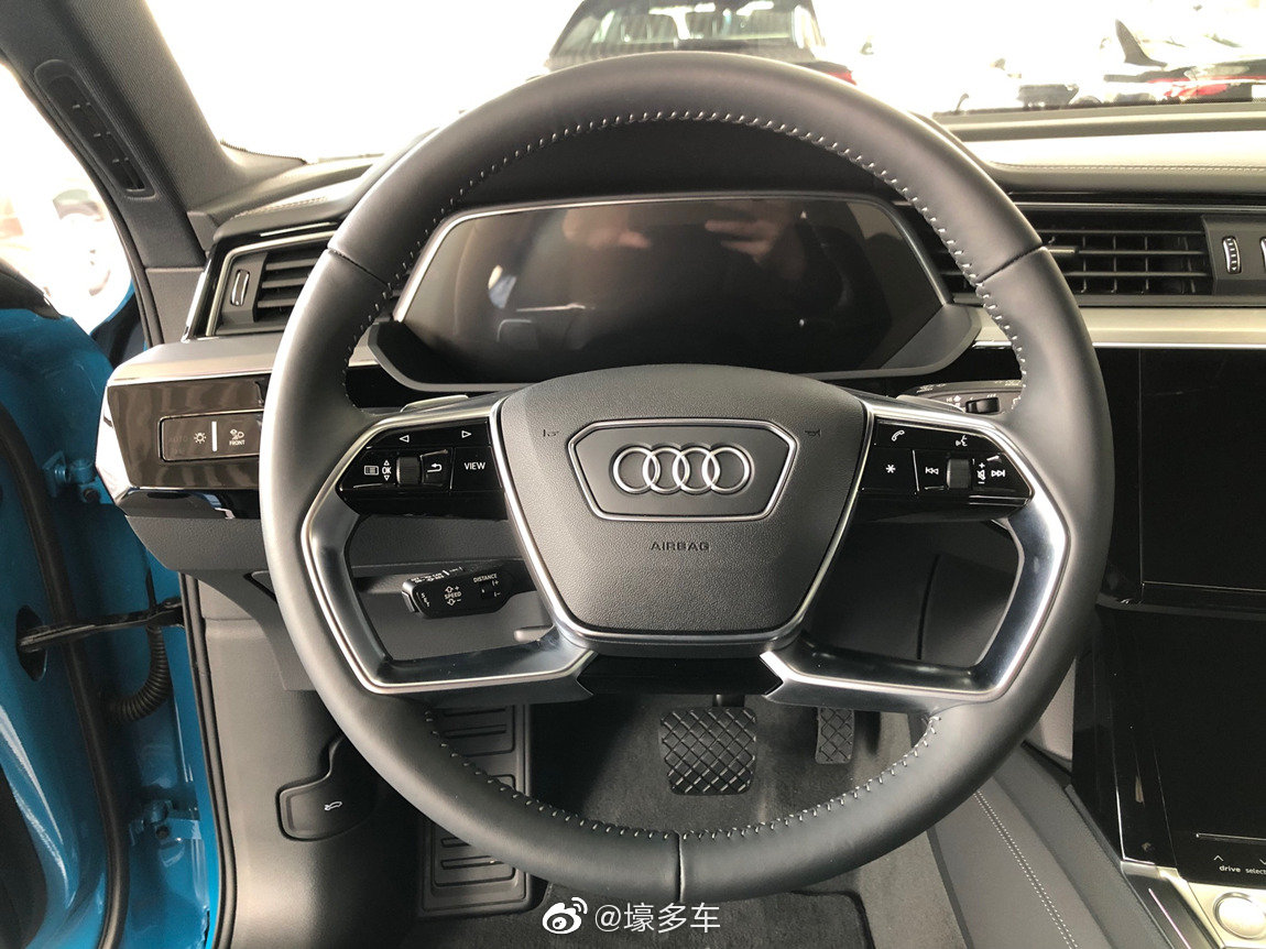 精美汽车图集：奥迪 E-TRON 全球限量版