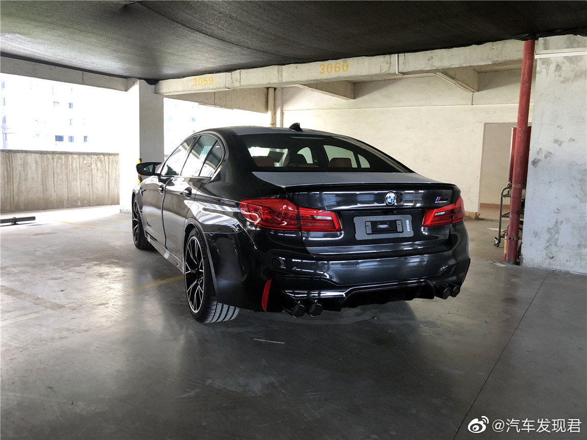 宝马M5：实车真的太漂亮了！