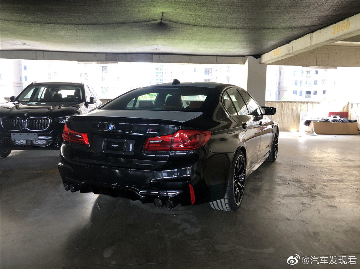 宝马M5：实车真的太漂亮了！