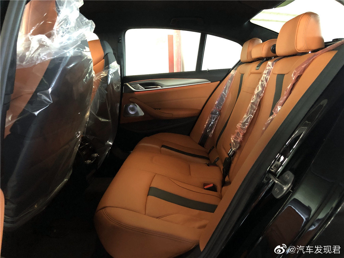 宝马M5：实车真的太漂亮了！