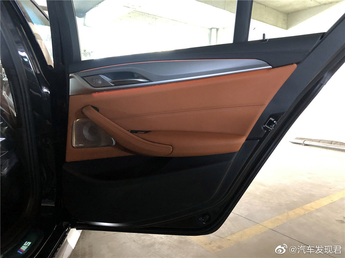 宝马M5：实车真的太漂亮了！