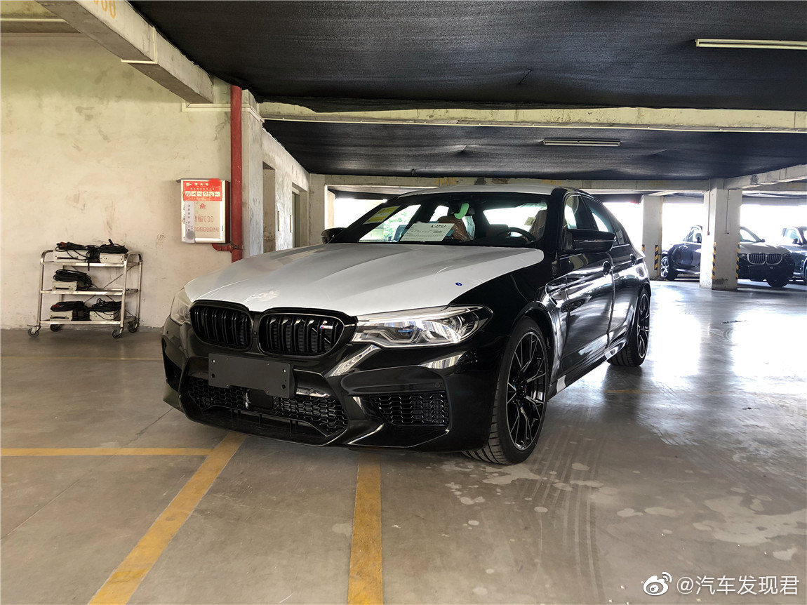 宝马M5：实车真的太漂亮了！
