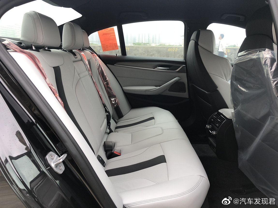 宝马M5：硬核跑者！舍我其谁！