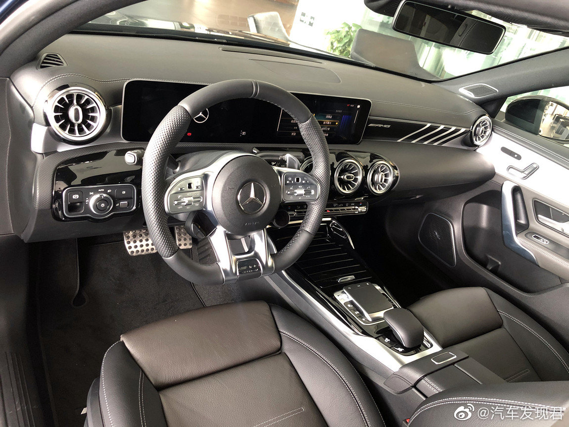 奔驰 A35L AMG 先行版 水洗蓝灰内