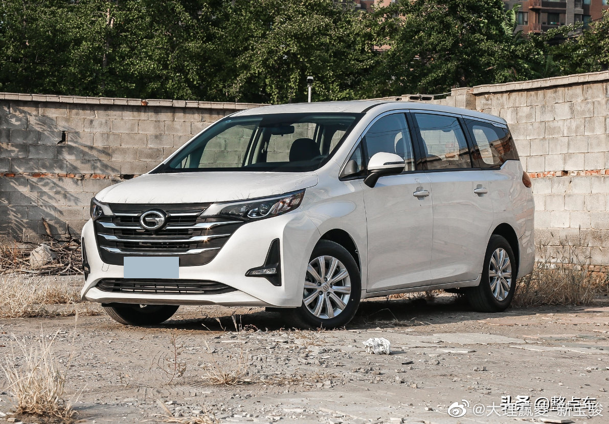 10万预算买家用车，想要空间又要配置，不一定只看传祺GM6