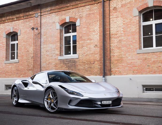 汽车美图大赏：法拉利，这曲线有点好看