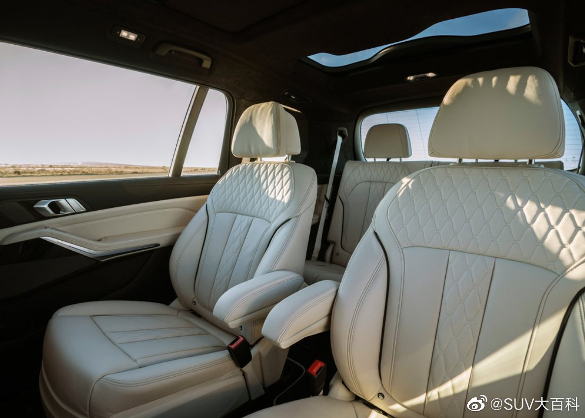 Alpina BMW XB7，基于宝马X7打造。