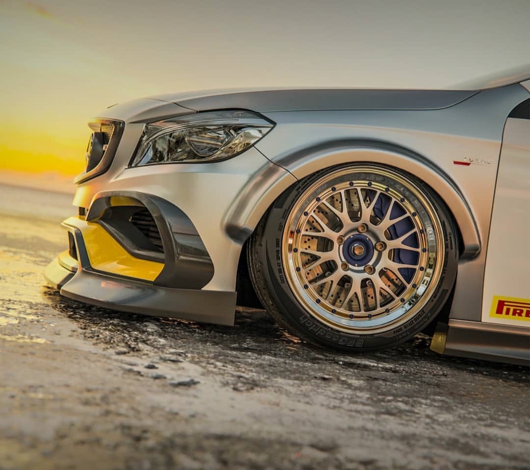 全新奔驰A45 S AMG， 地表最强钢炮王！