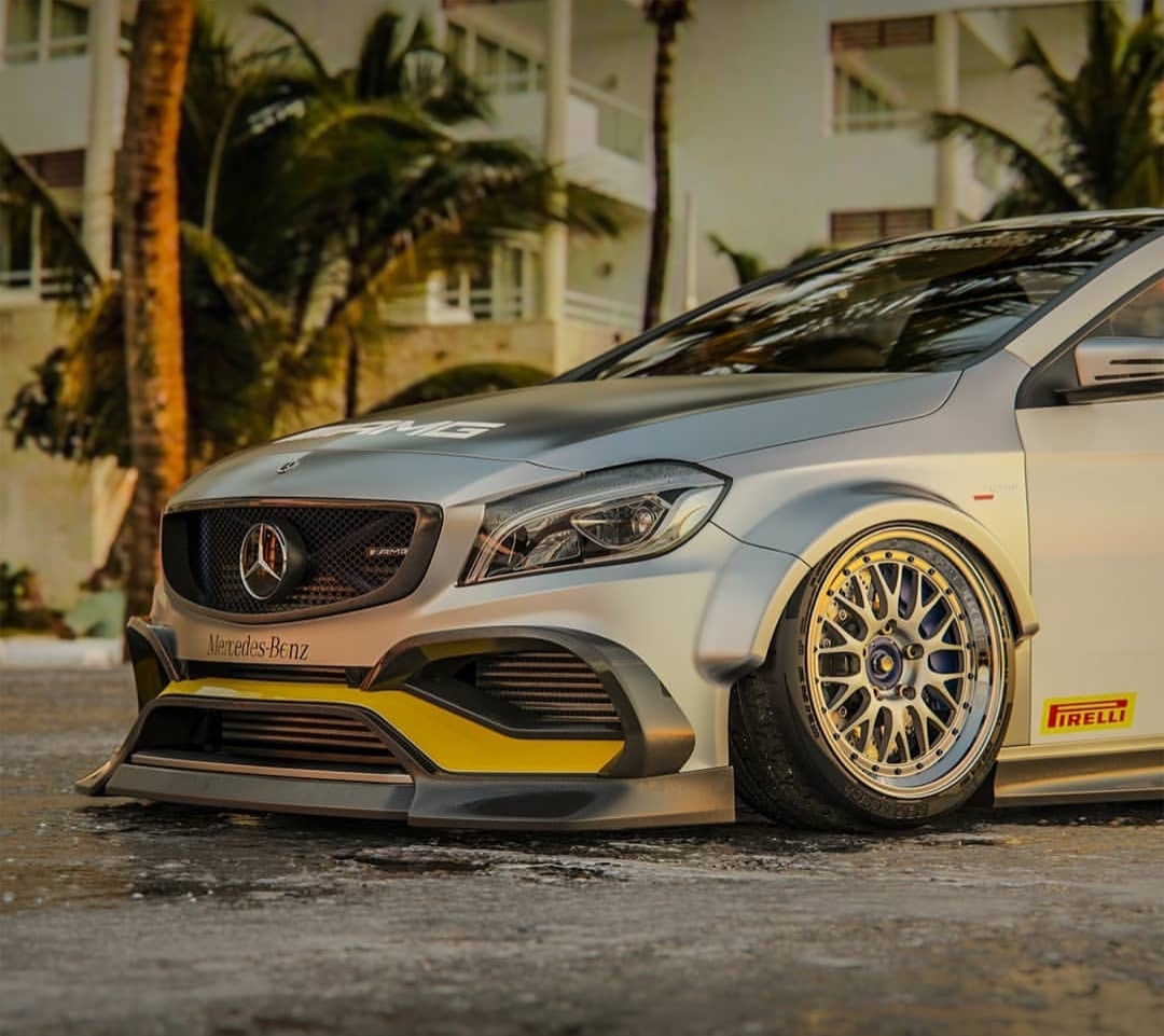 全新奔驰A45 S AMG， 地表最强钢炮王！