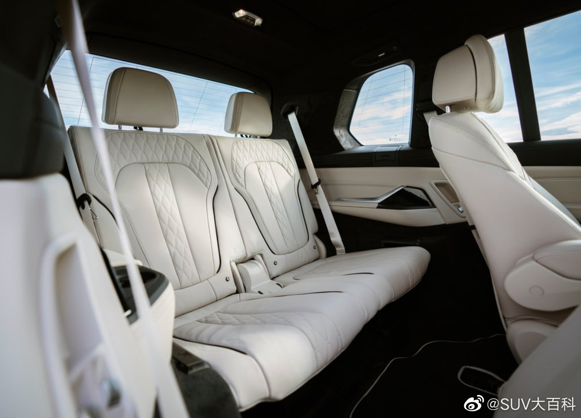 Alpina BMW XB7，基于宝马X7打造。