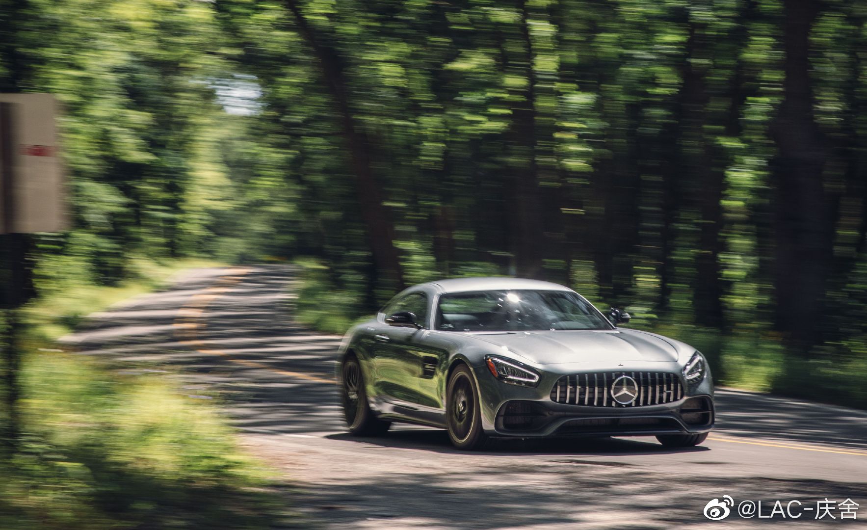 这台AMG GT真的好看，不愧是标杆!