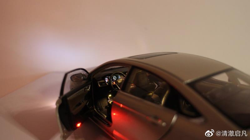 每天一组汽车美图：吉利帝豪GL车模改灯，1/18