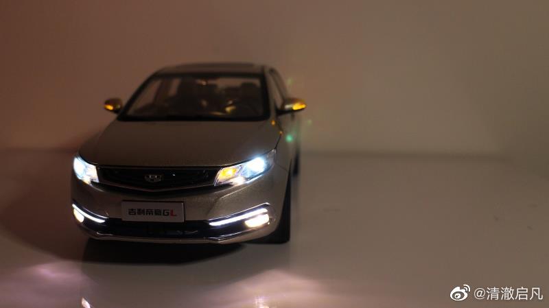 每天一组汽车美图：吉利帝豪GL车模改灯，1/18