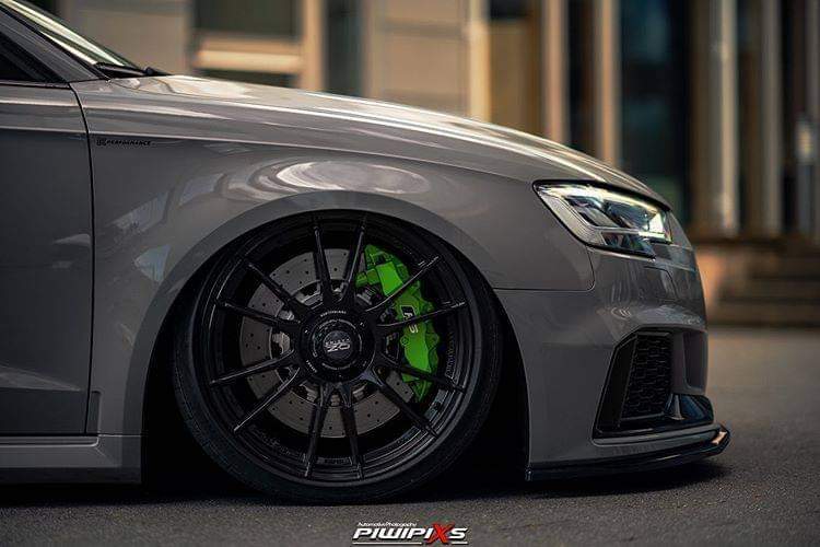 奥迪RS3：竞技大神！不服来辩！