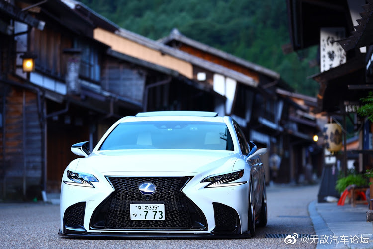 和风物语！LEXUS（凌志/雷克萨斯）LS500h GVF50！行政白武士！