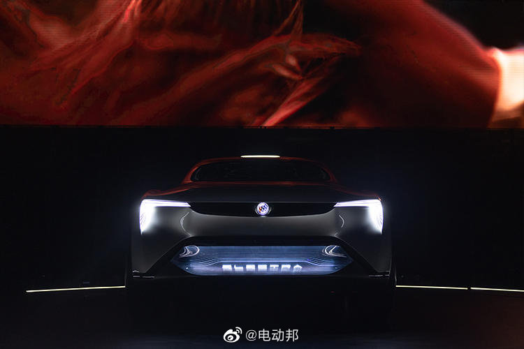 别克概念车，是不是很酷？！