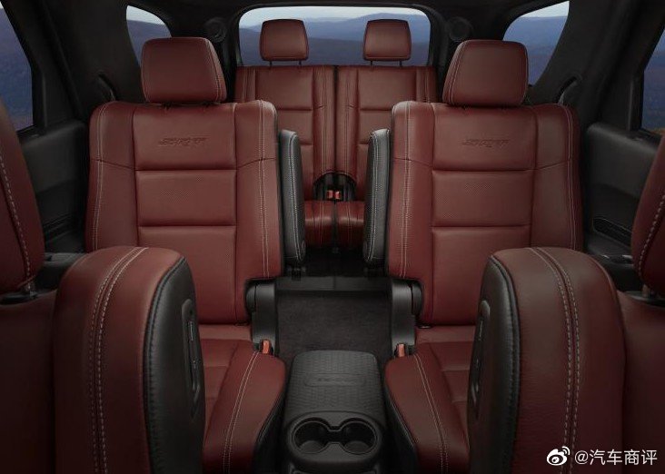 日前，道奇官方发布2020款Durango SRT车型官图