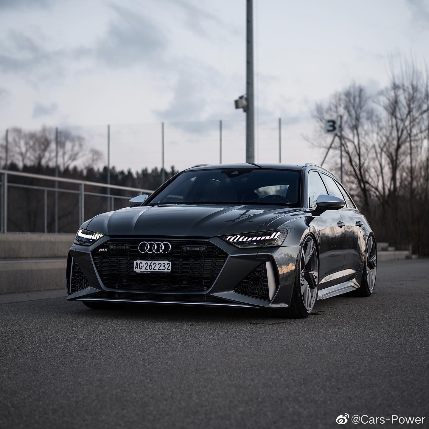 贴地飞行 预备……走！ Audi RS6