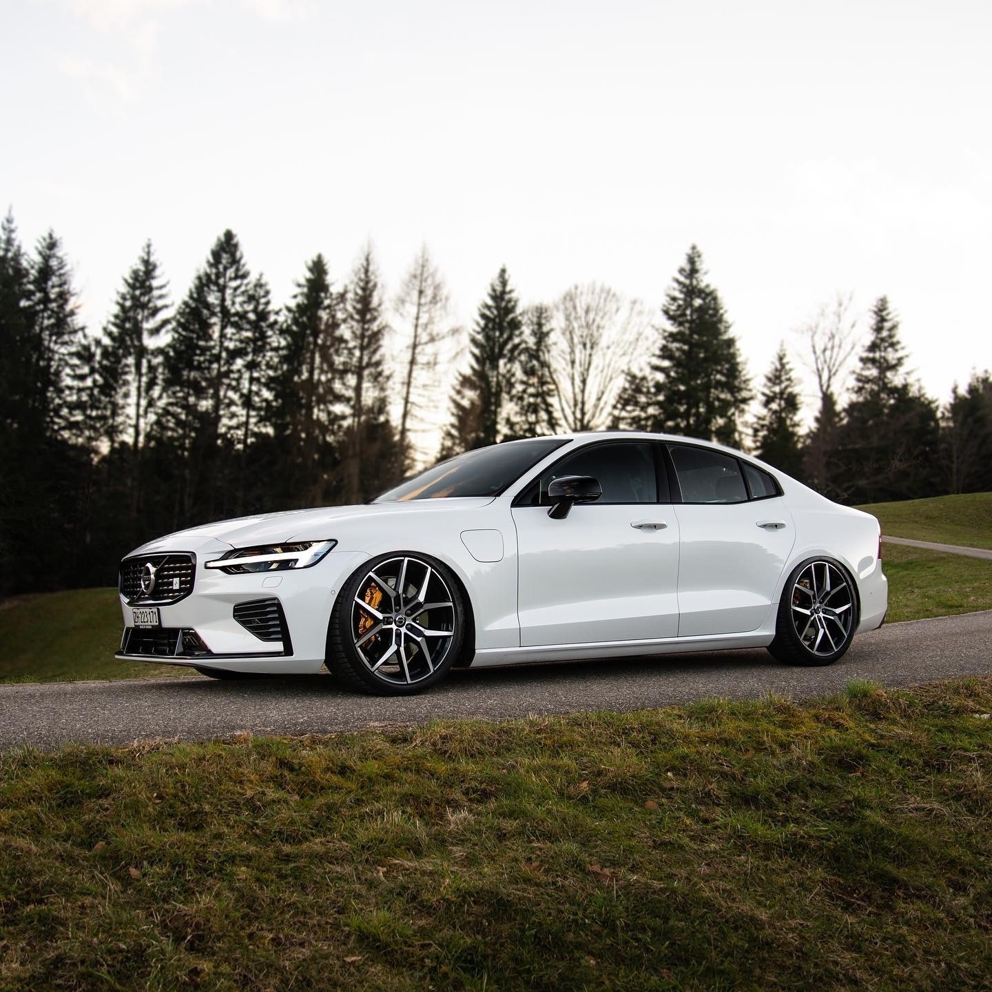 也许去掉沃尔沃的车标，这个车会好卖很多。