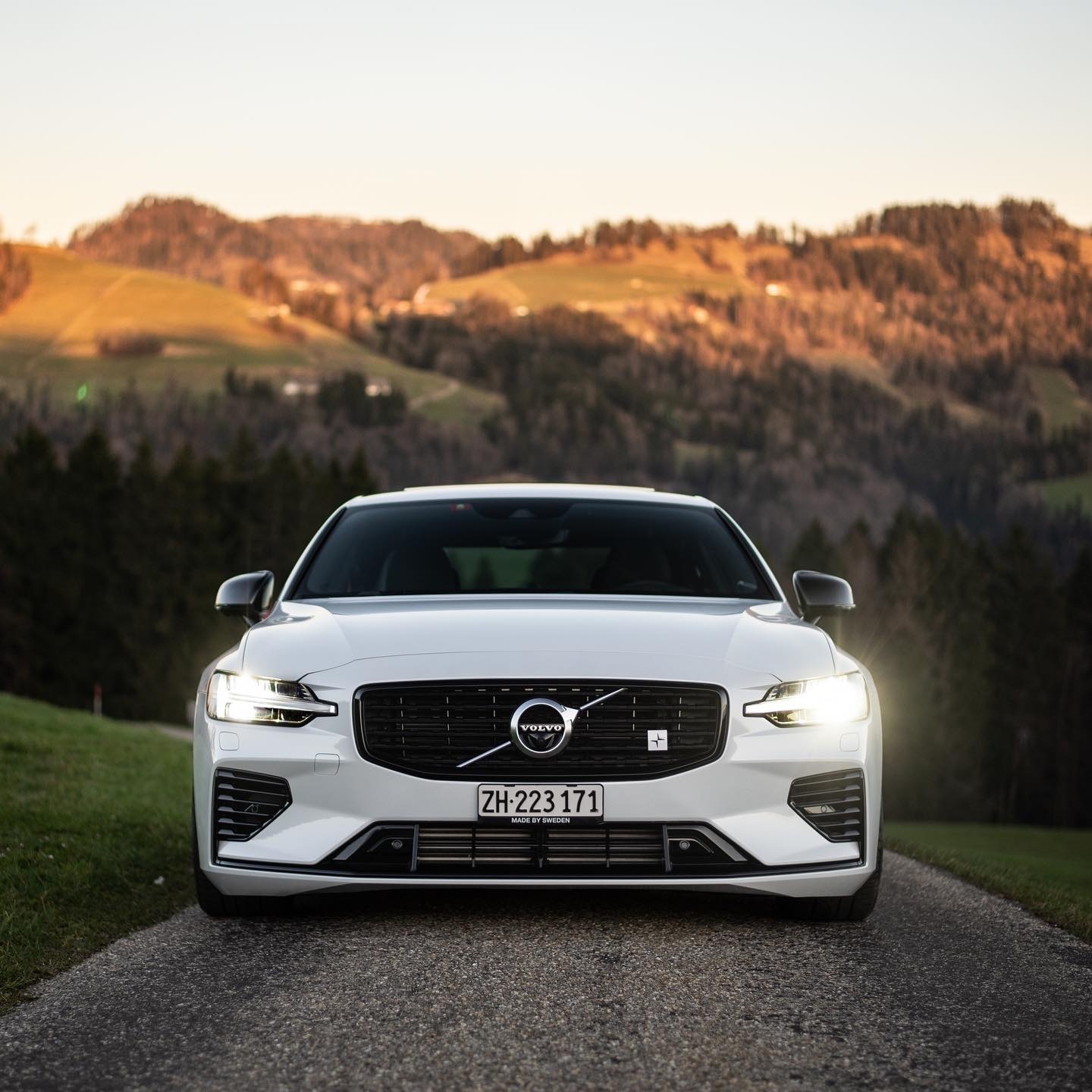 也许去掉沃尔沃的车标，这个车会好卖很多。