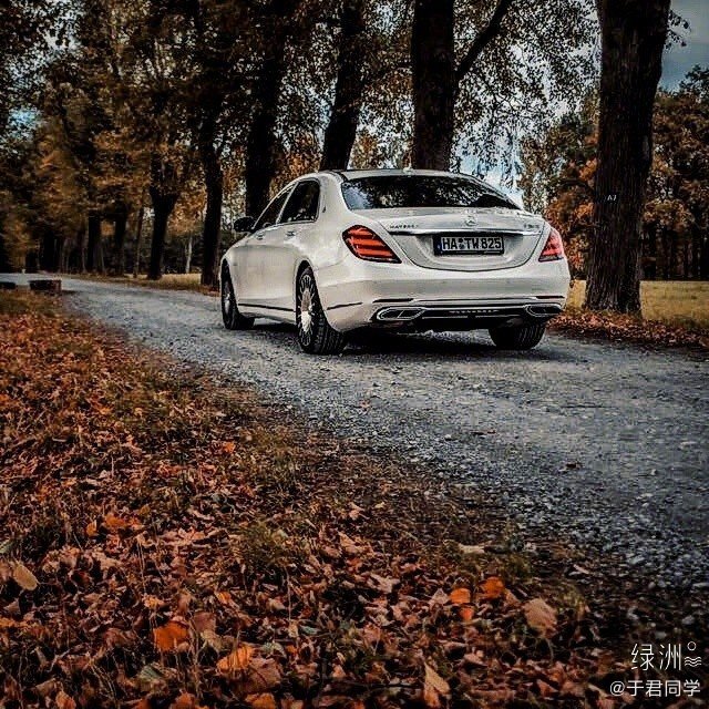 汽车美图大赏：感受下迈巴赫S560的气场