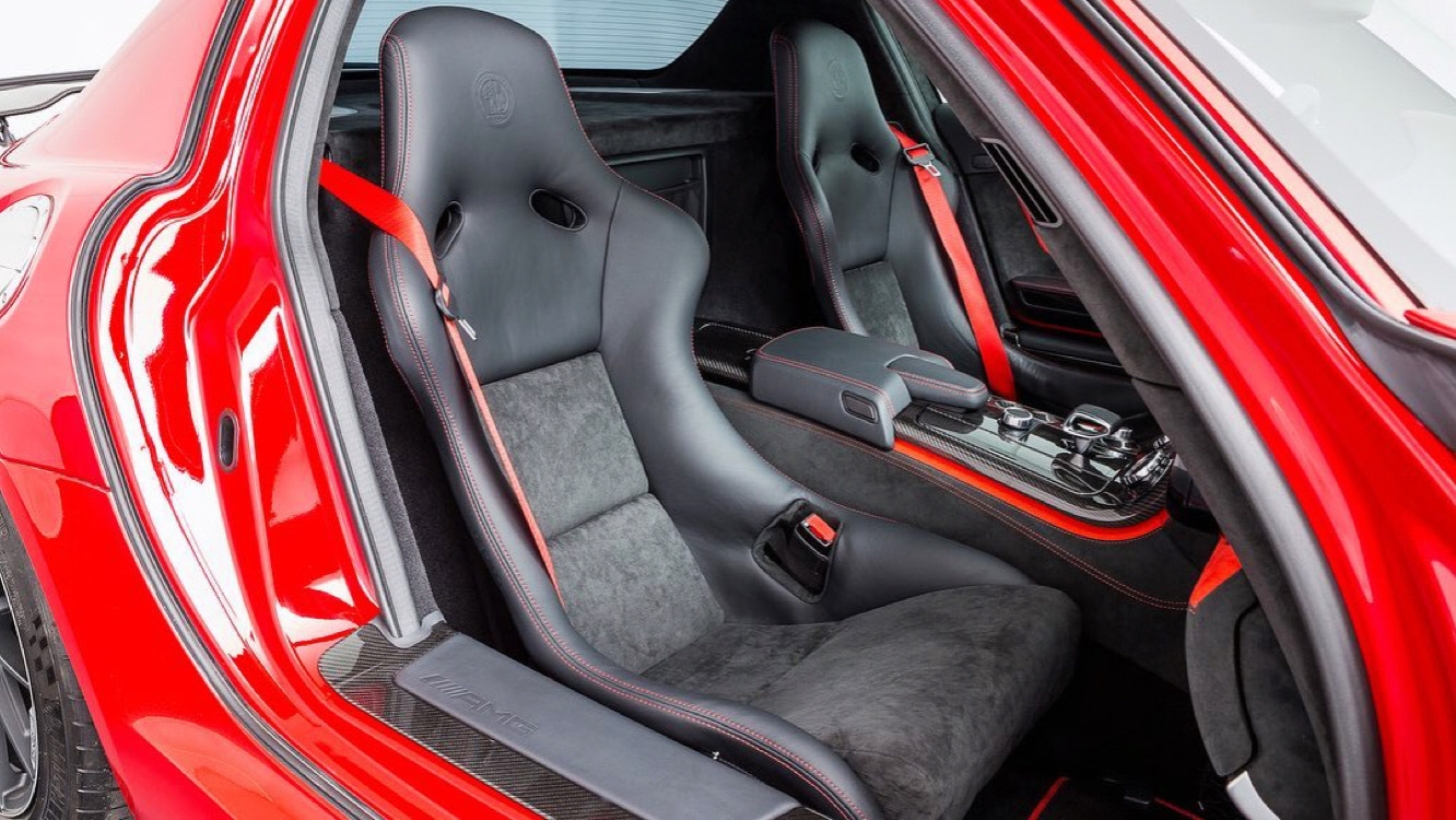 AMG SLS：竞技大神！不服来辩！